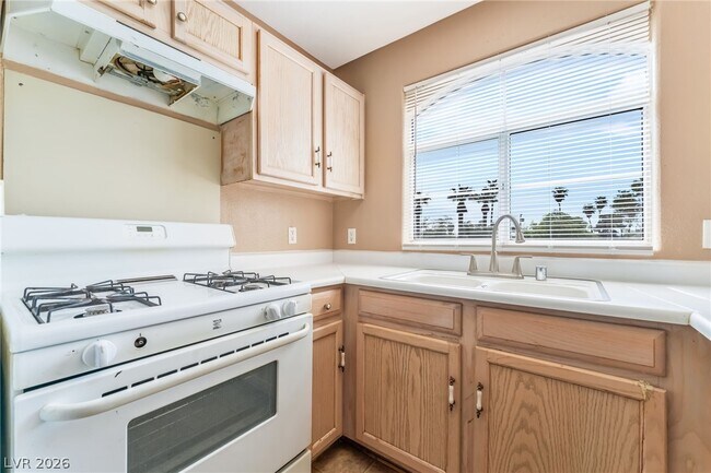 Building Photo - 4320 W Lake Mead Blvd