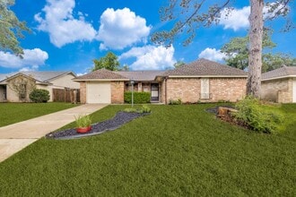 Building Photo - 2623 Foliage Green Dr