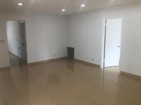 Building Photo - 3116 NE 42nd Ct