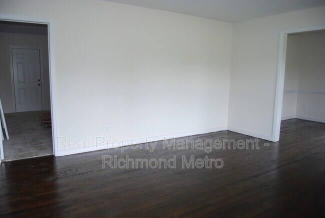 Building Photo - 4515 Olney Dr