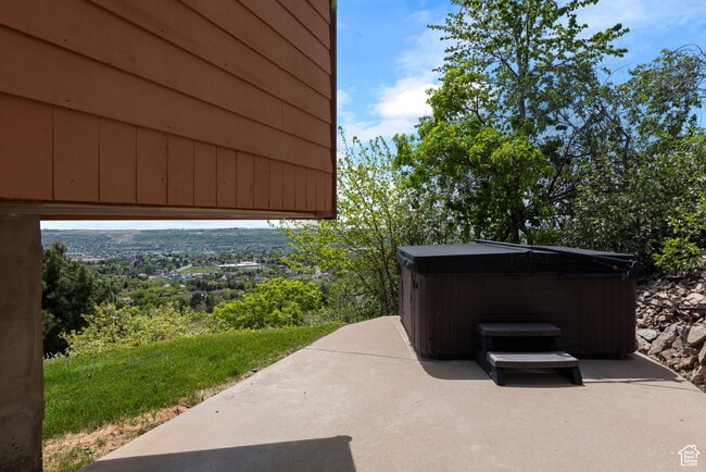 Building Photo - 2456 Bonneville Terrace Dr