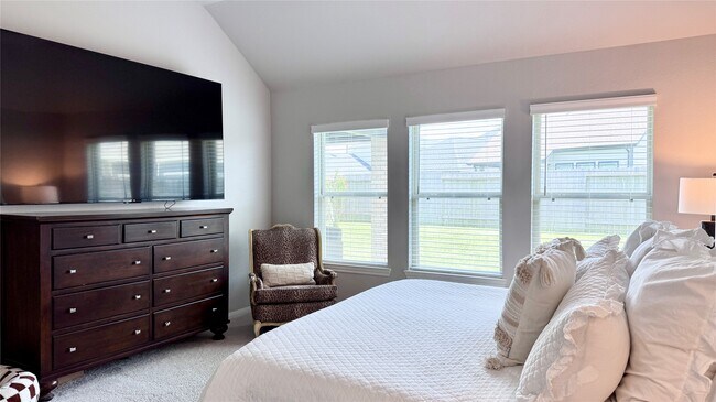 Building Photo - 31307 Balsam Hawk Ln