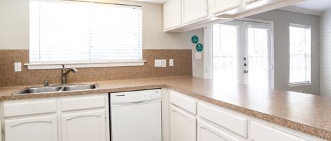 Building Photo - 2703 Wood River Rd
