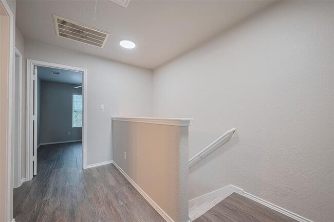 Building Photo - 16739 Libson Falls Dr