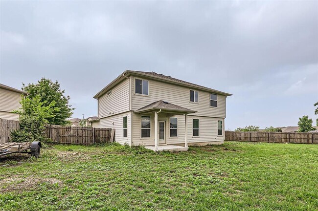 Building Photo - 131 Lavaca Loop