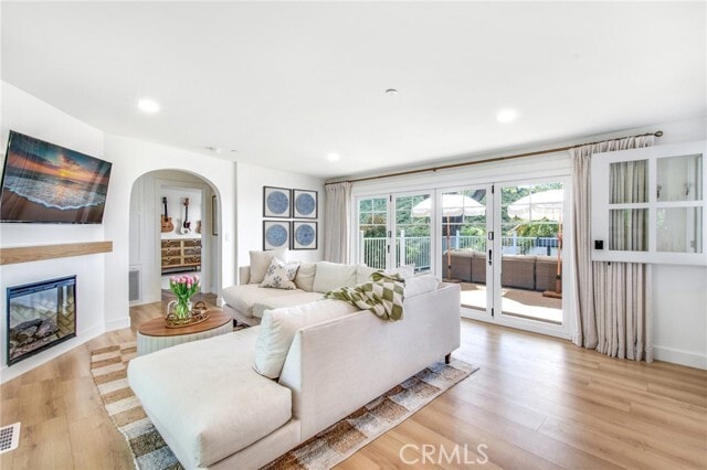 Building Photo - 1445 Bluebird Canyon Dr