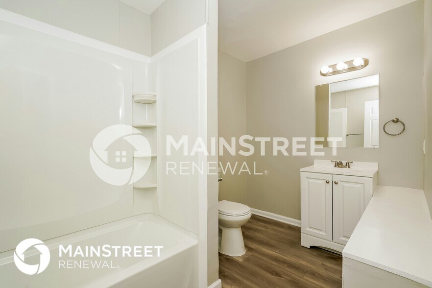 Building Photo - 340 S Dearborn St