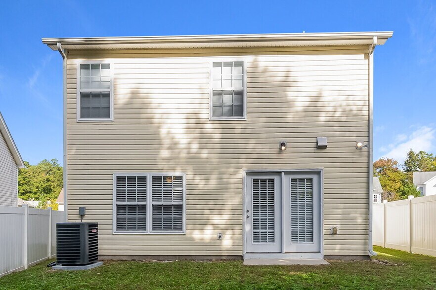 Building Photo - 8143 Cohosh Ct