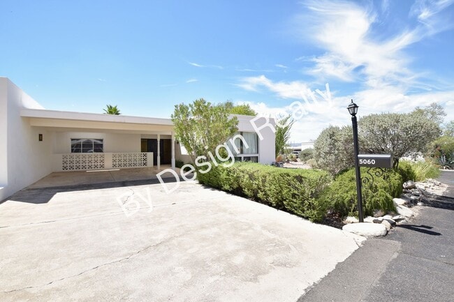 Building Photo - 55+ Townhome for Rent - Spacious 3BR/2BA w...