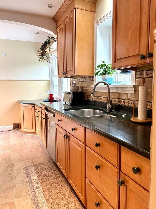 Building Photo - Brighton / Twelve Corners 3BR – Fully Furnished with Private Yard