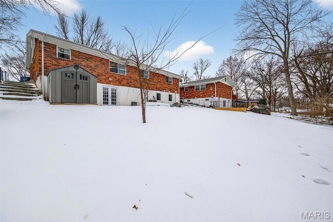 Building Photo - 1203 Dorne Dr