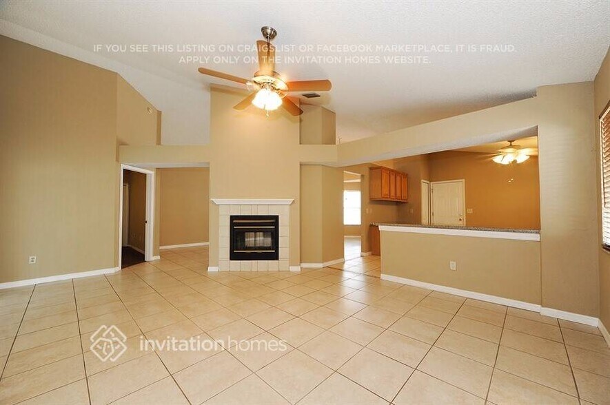 Building Photo - 1840 Candlestick Ct