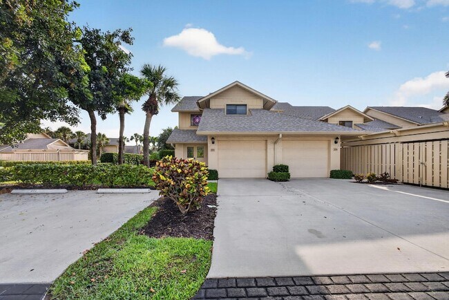 Building Photo - 17137 Waterbend Dr