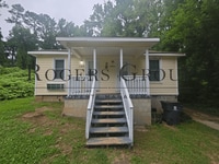 Building Photo - 1108 Johnson St