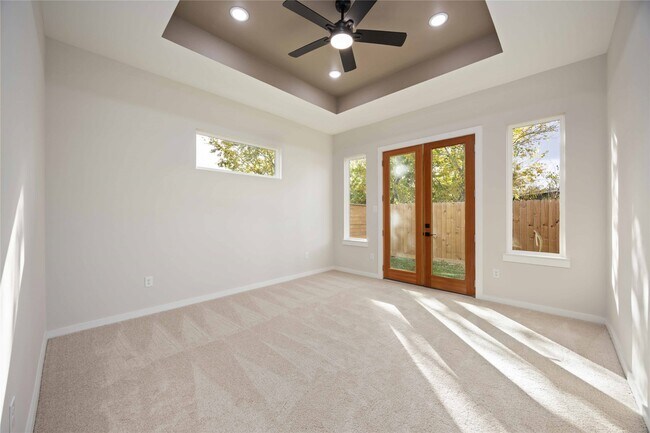 Building Photo - 8110 Brandon St