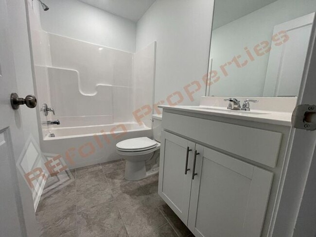 Building Photo - BRAND NEW- Spacious 4 Bedroom, 3 Bathroom ...