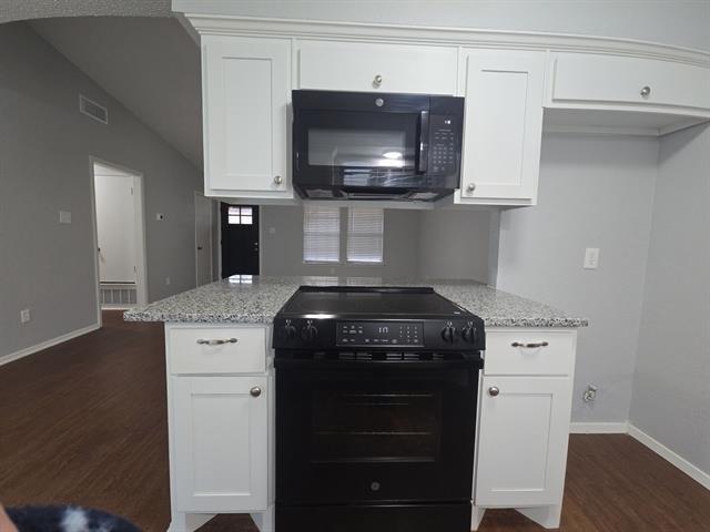 Building Photo - 5821 Fair Wind St