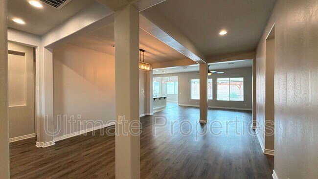 Building Photo - 8548 W Midway Ave