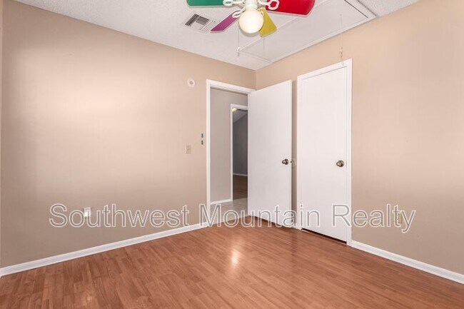 Building Photo - 541 N Granite St