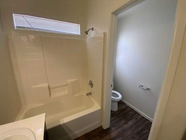 Building Photo - 3725 Penny Cross Dr