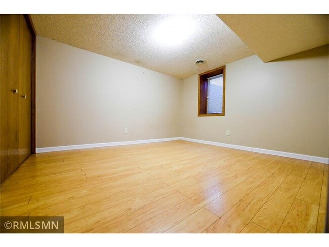 Building Photo - 13113 Irving Ave S