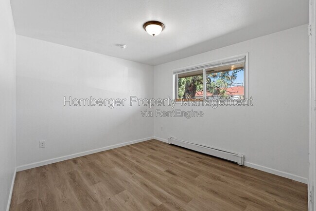 Building Photo - 2815 E 37th Ave