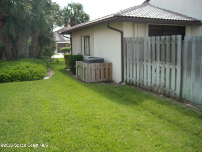 Building Photo - 3230 Beach View Way