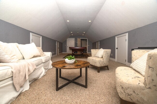 Building Photo - 21685 Merion Ct