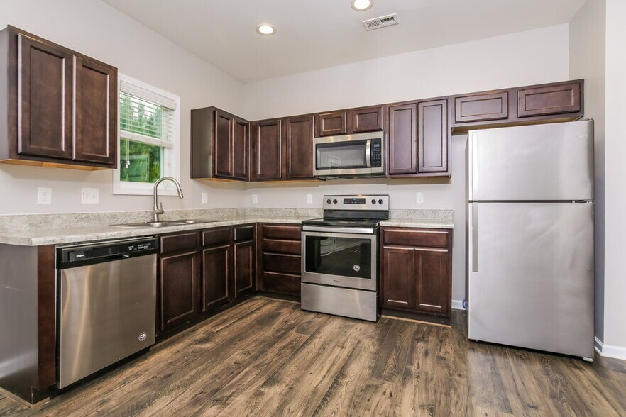 Building Photo - 124 Hansen Run