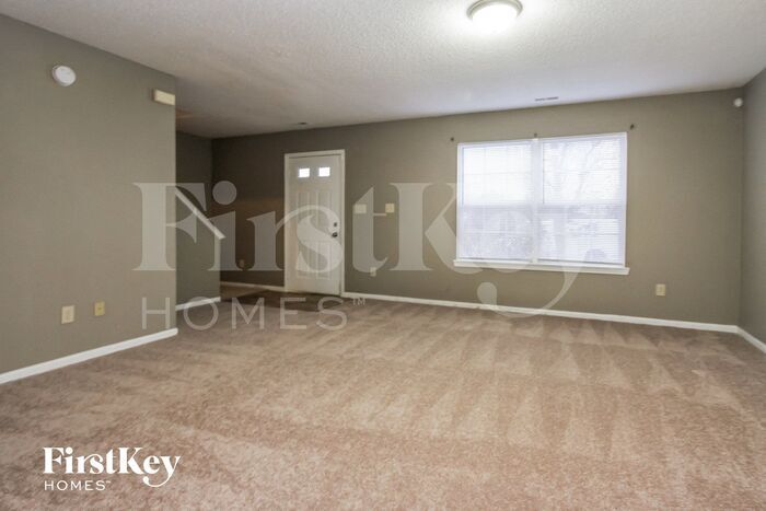 Building Photo - 6330 Pinnacle Blvd