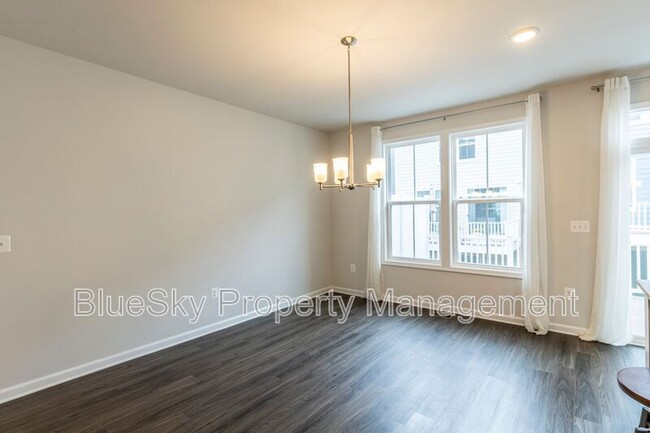 Building Photo - 3227 Bergen St