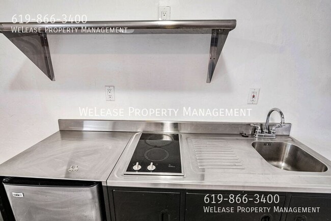 Building Photo - 8038 Lemon Ave