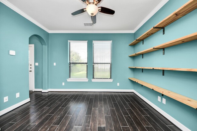 Building Photo - 2707 King's Retreat Cir