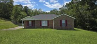 Building Photo - 2826 Cranbrook Dr