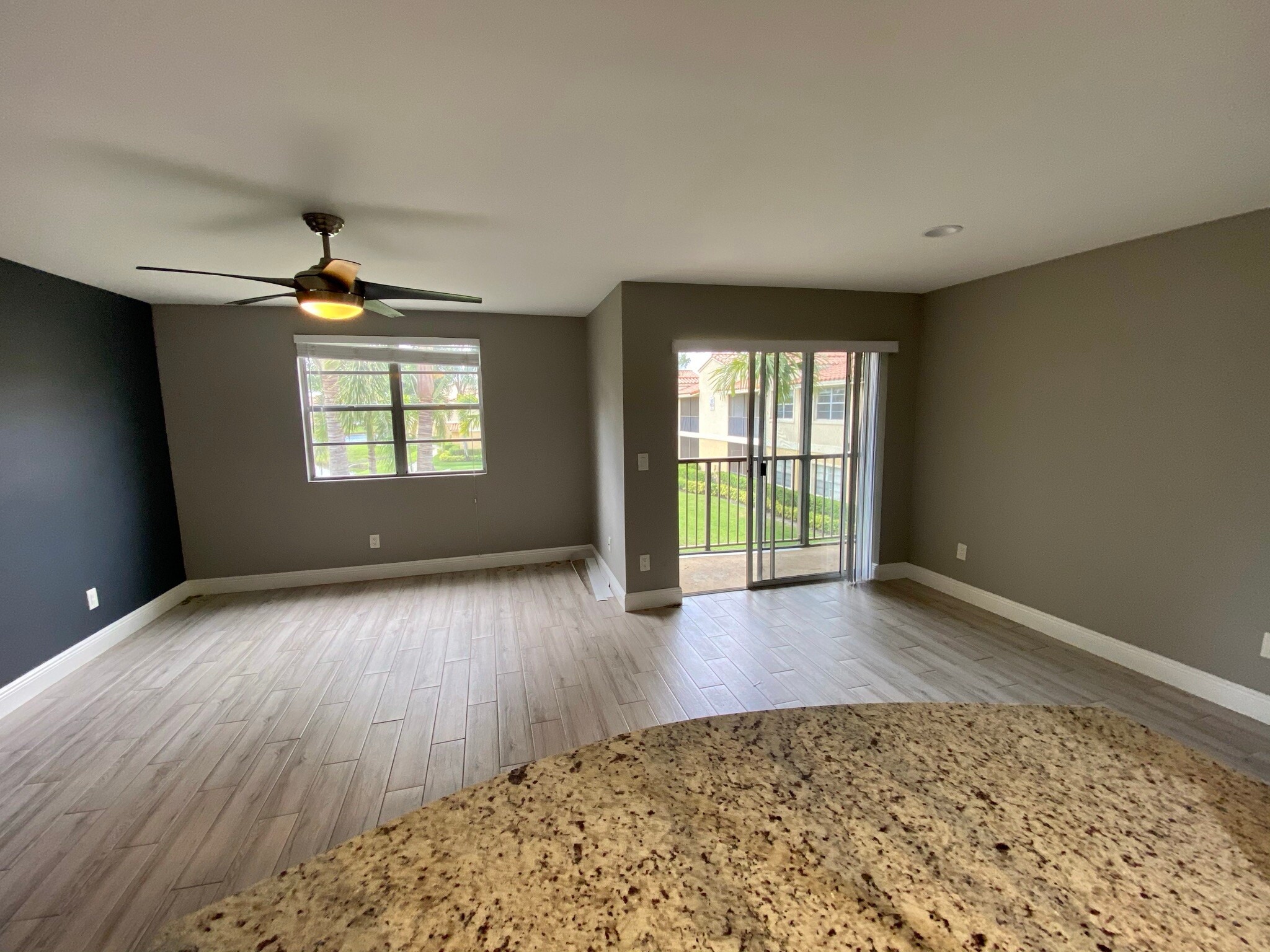 Building Photo - 1239 SW 46th Ave