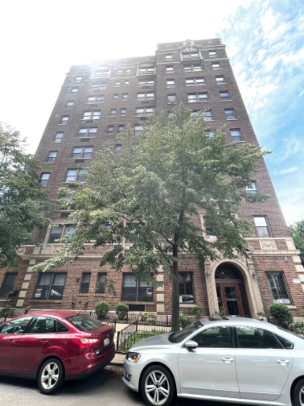 Building Photo - 4278 N Hazel St