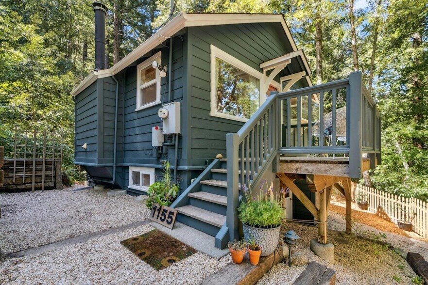 Building Photo - 1155 Fanning Grade