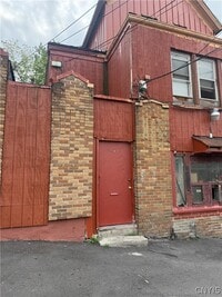Building Photo - 1702 E Fayette St
