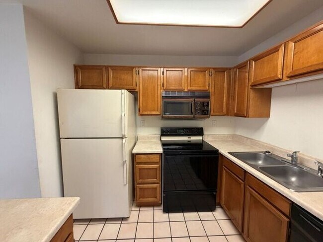 Building Photo - 4901 S Calle Los Cerros Dr