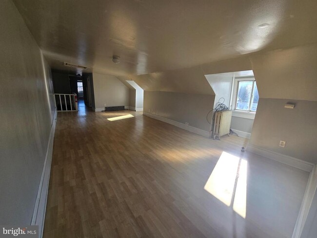 Building Photo - 212 S 45th St