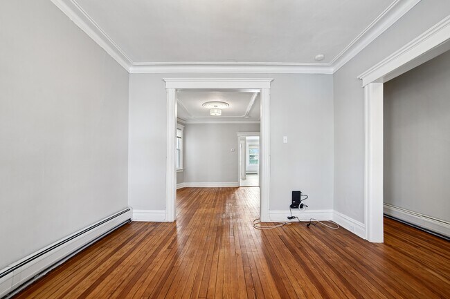 Building Photo - 78 W 6th St