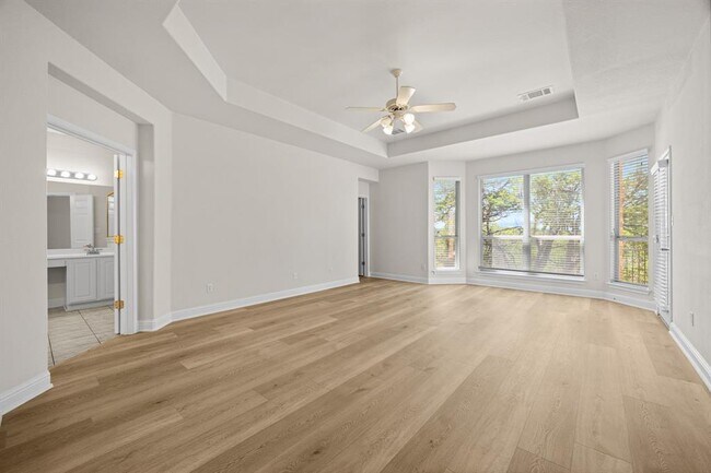 Building Photo - 6819 Chalk Hill Dr