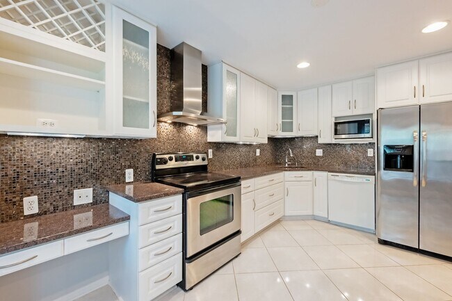 Building Photo - Great 3br 2.5 Bath Townhome in Rockville MD