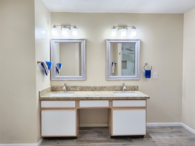 Building Photo - 18123 Noble Forest Dr
