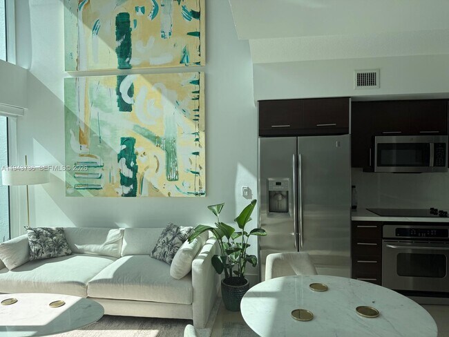 Building Photo - 41 SE 5th St