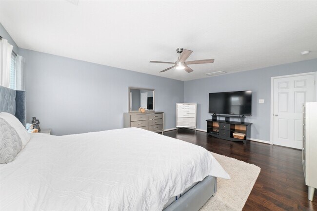 Building Photo - 21482 Biscayne Valley Ln