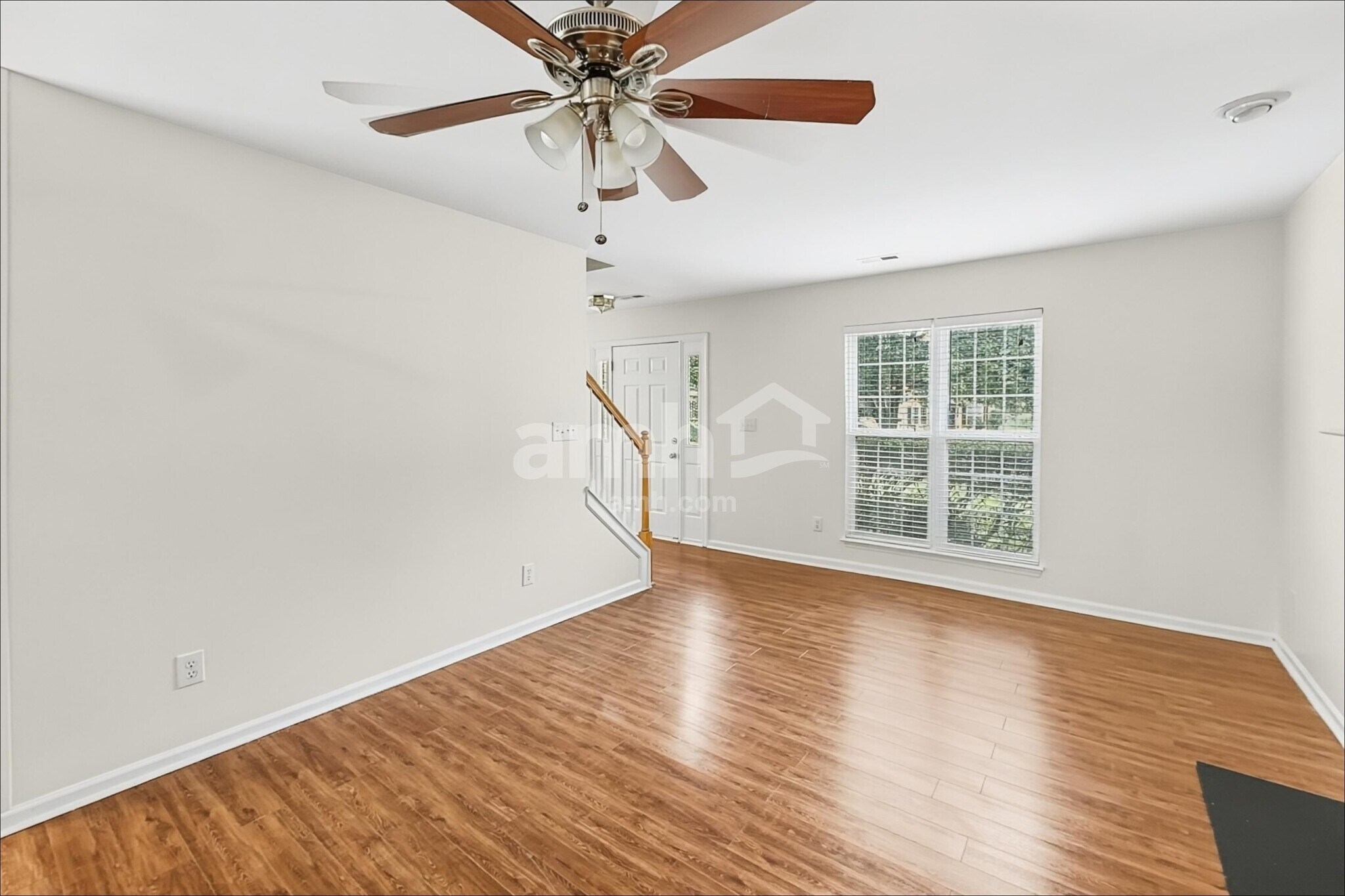 Building Photo - 1004 Bikar Ct