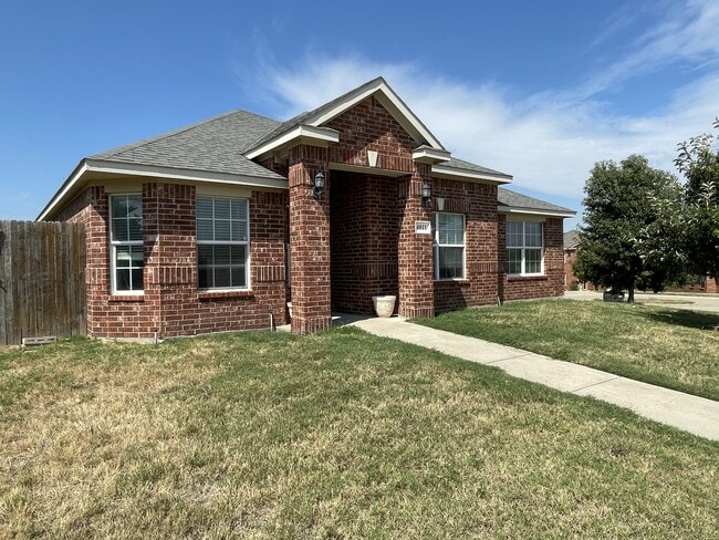 Building Photo - 4811 Mill Creek Dr