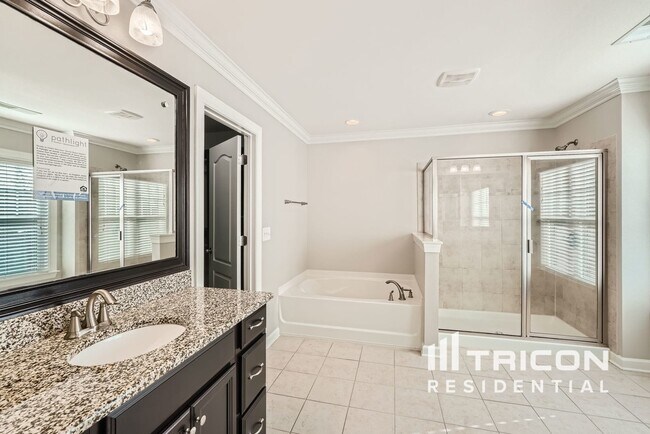 Building Photo - 3821 Litchfield Dr