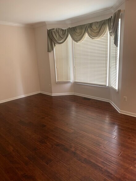 Building Photo - 1809 Stark Drive